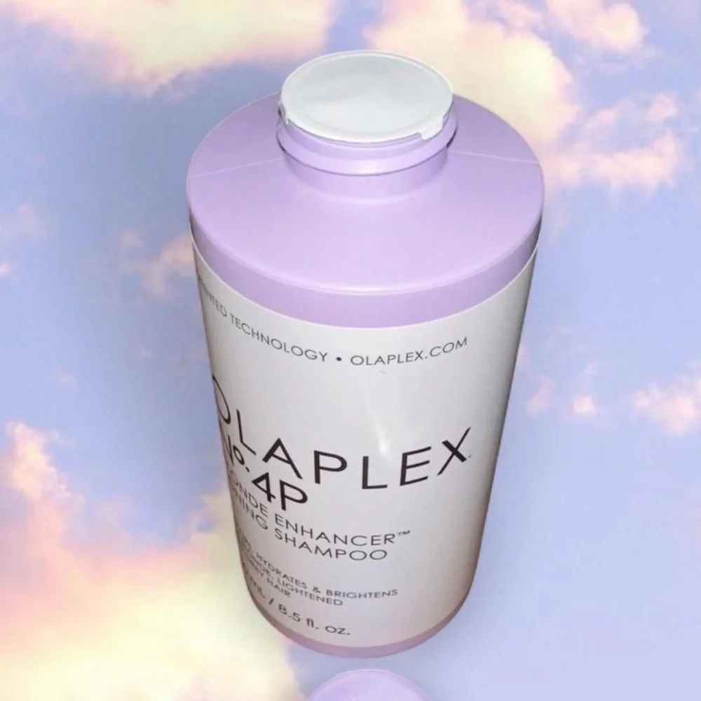 Olaplex No. 4P Blonde Enhancer Toning Shampoo - Picture 3 of 3